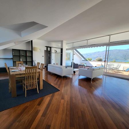 Appartement Attico Dei Castelli à Verbania Extérieur photo